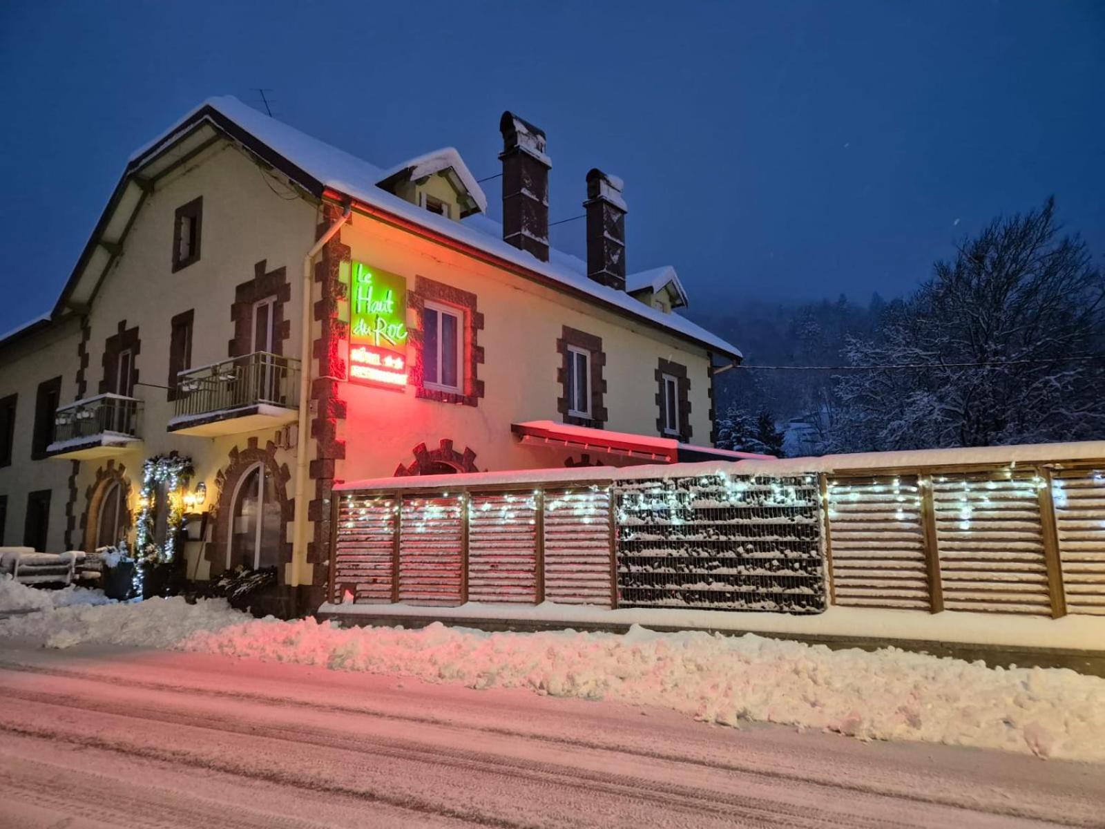 Hotel Restaurant Du Haut Du Roc Basse-sur-le-Rupt Экстерьер фото